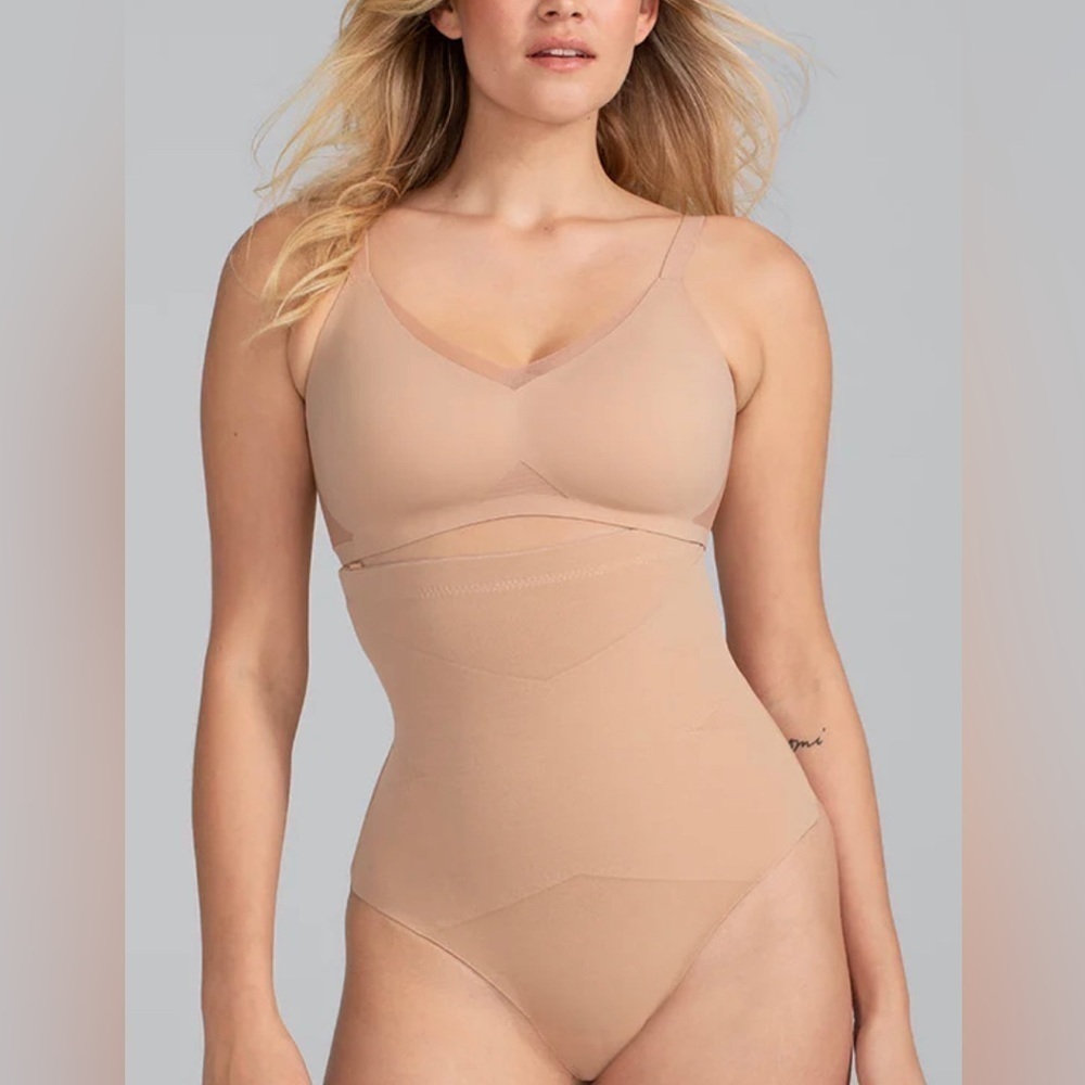 NWOT Honeylove SuperPower Thong L